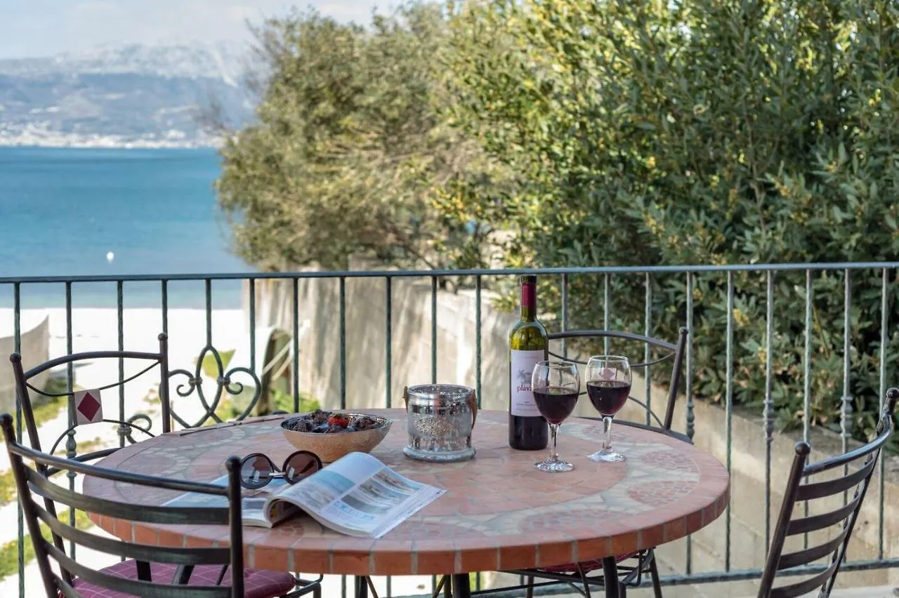 Apartments Villa San Antonio Slatine