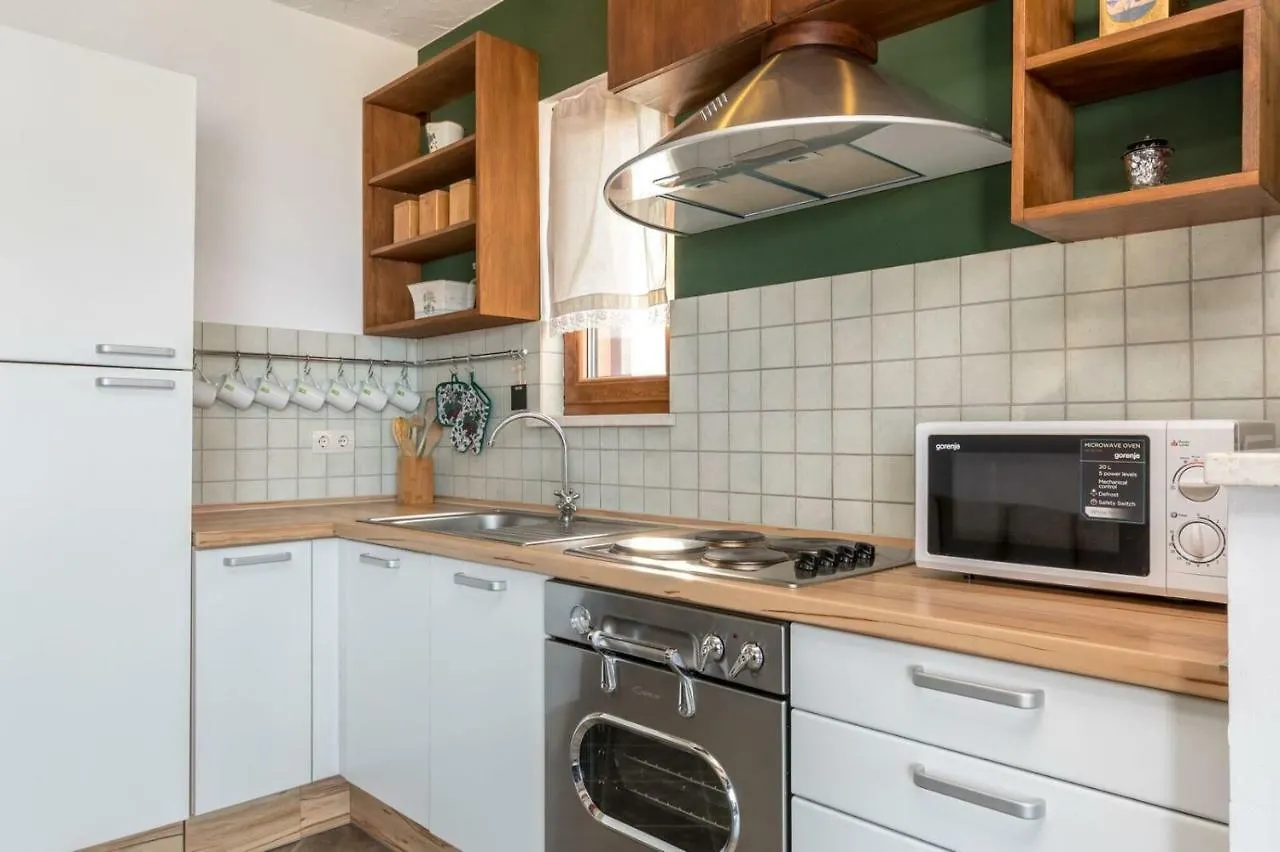 Apartments Villa San Antonio Slatine