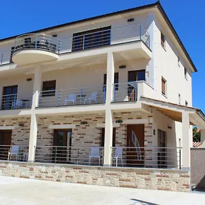 medulinka-apartments.in-istria.net/
